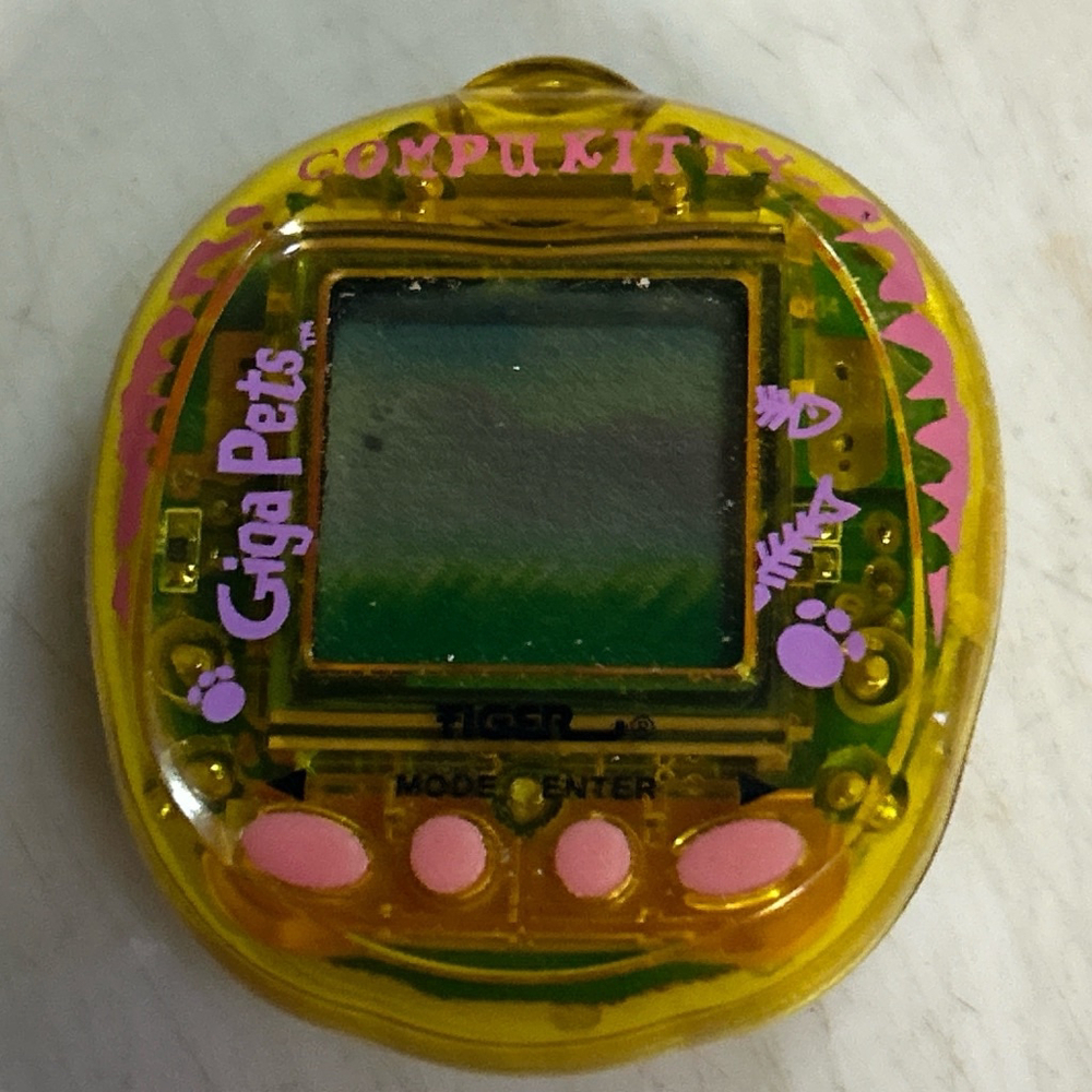 Vintage Tiger Giga Pets Compu Kitty Virtual Pet Console
